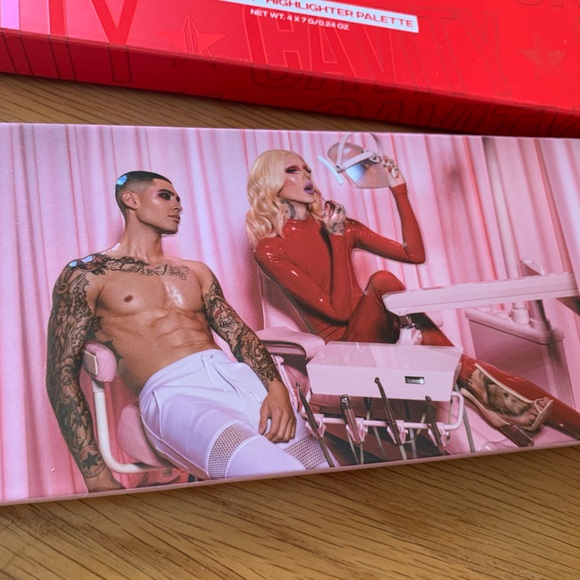 NWT JEFFREE STAR COSMETICS Cavity Skin Frost Palette - Picture 8 of 13